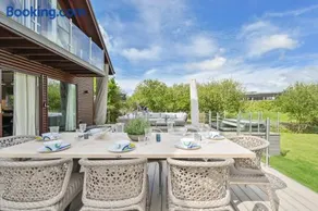 RockPools 5 Star on Retallack Resort - Image 1