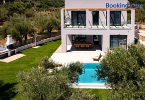 Ariadne Elegant Villa - Image 4
