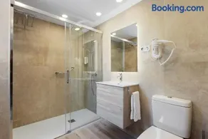 Aparthotel Vilassar - Image 5