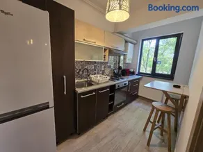 Spacious 2-Bedroom Apartment with Balcony - Image 3