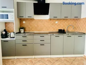 Szabo Laszlo Vip Apartman - Image 4
