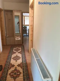 Apartment near the Airport - Image 2