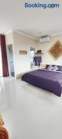 Summerfield Homestay and Cafe - Image 1