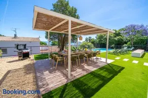 Villa Garden con Piscina Frente al Mar y Aire Acondicionado - Image 2