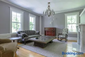 Thompson Inn - Image 3
