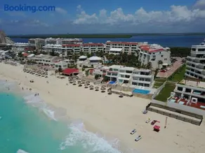 Solymar Beach Condos - Image 2