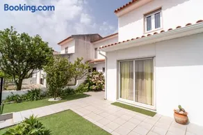Nazare with Garden and Barbecue - Image 3