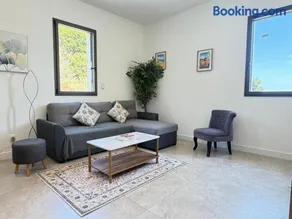 T2 lumineux & cosy avec parking privé gratuit sur les hauteurs de Bastia - Image 3