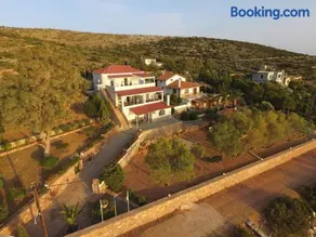Louiza Apartments - Image 2