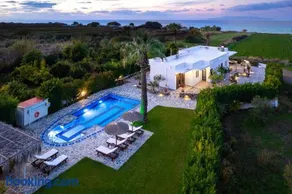 Villa Palmeras - Image 1