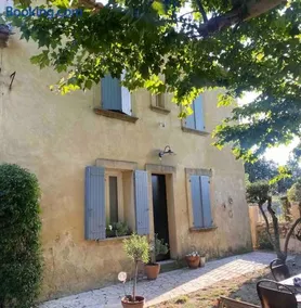 Madeleine sous son platane - Image 1