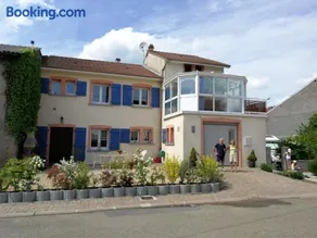 Chez Violette - Image 1