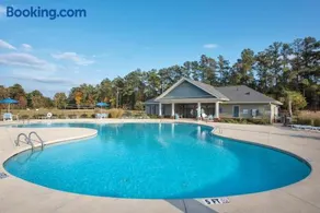 Wyndham Lake Marion 2BR Apartment with Resort Access - Image 2