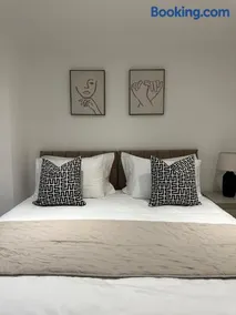 The Snug - Town Centre Apartment - Image 5