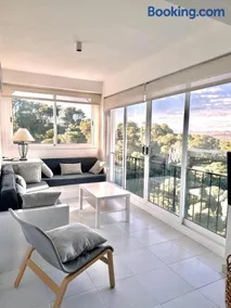 Apartamento con piscina y vistas al mar - Image 1