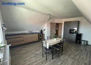 2,5 Raum Ferienwohnung möbliert Dachgeschoss Niederorschel - Image 1
