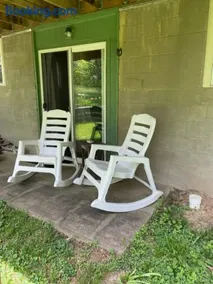 Country suite with bath and laundry - Image 5
