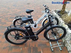 Comfort Stay, EV, Parking - Image 3