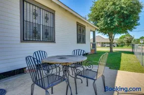 Quiet Home, near I-49, downtown, and 2 Hospitals - Image 3