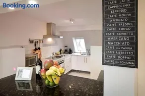 5 Secret escape apartment above Stuttgart - Image 1