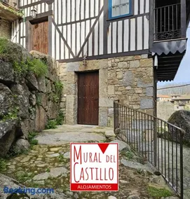 Mural del Castillo II, La Alberca - Image 1