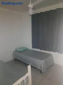 Ap Bem localizado confortável simples e aconchegante - Image 5