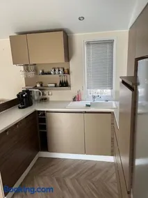 Leisure home on 1000 land - Image 1
