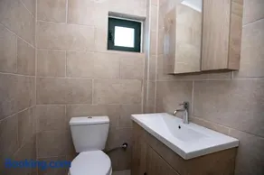 Mani Tsopakas Residences - Image 4