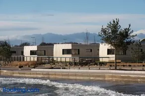 Lost Shore Surf Resort - Image 2