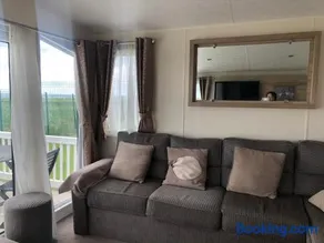 Emmanuel Holiday Home - Image 2