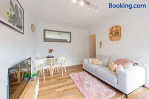 Bright and Sunny Gem on Hotham - Image 1