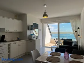 RÉF 335 - PORT-LOUIS appartement vue mer type 3 avec balcon - Image 2