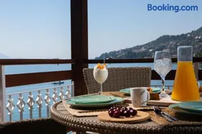Arokaria Beach House - Image 1