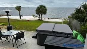 Waterfront Master Suite with Views of Barrier Island - Image 3