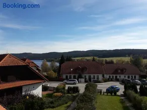 Lipno Lake House - Image 1