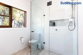 Highgrove Cottage - Image 3