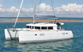 Catamaran Nora Air - Image 2