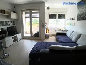 Theos atelier SELF CHECK IN APARTMENT w Free Private Parking - Image 1