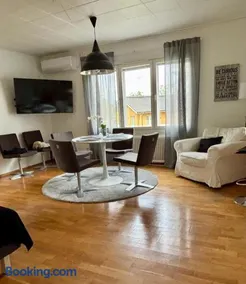 6 Real Beds, AC, Walk to Willa, Hyvinkää - Image 1