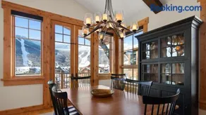 4 Bedroom Spruce Peak Mt Cabin "StoweGlobe" Steps to the lifts with FULL Mountain Views. - Image 3