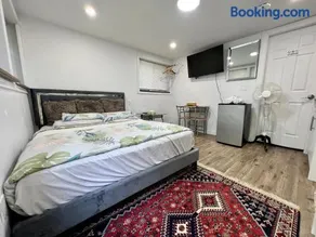 Resort style home living - Image 2