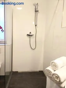 Aparthotel Dat Witte Hus Apartment for 6 guests with 3 rooms - Image 3