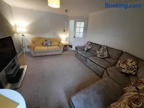Ardfern Apartments - Image 1