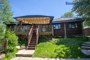 Tree Tops Holiday Let & Sauna South Downs West Sussex Sleeps 10 - Image 2