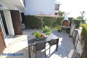 ARENDA Casa Caleta Miami Playa - Image 2