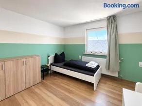home2stay Apartmenthaus Reutlingen-Tübingen Monteurzimmer - Image 1