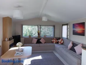 Southview Holiday Park Skegness - Upgraded Caravan - Unica - Image 5