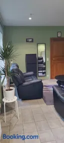 Chez Nous - Image 2