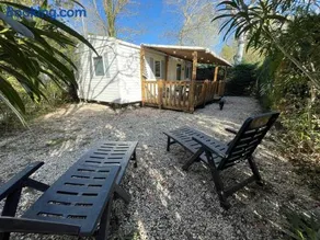 Mobilhome dans camping 3 étoiles en Provence - Image 1
