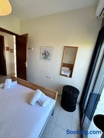 Coconut Apartment Kallithea - Image 2